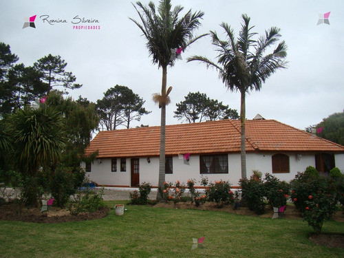 Casa En Golf, 4 Dormitorios *- Ref: 7419