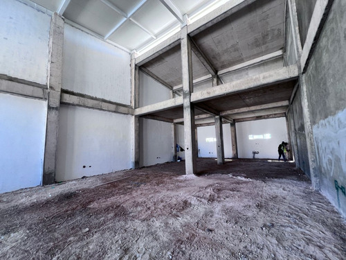 Nave Industrial En Venta En Punta Cana Bávaro, Ideal Para Cualquier Actividad Que Requiera Grandes Espacios