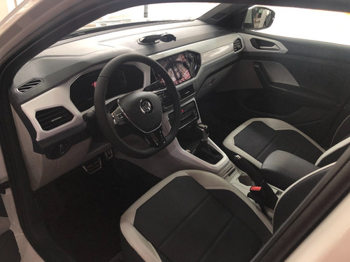 Volkswagen T-cross Highline Automatica 2021 0km // Pestelli