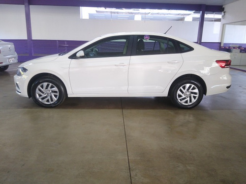 Volkswagen Virtus 1.6 Msi (flex) (aut)