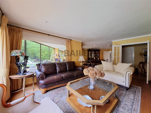 Venta De Casa De 4 Dorm. Bosques De Montemar En Concón