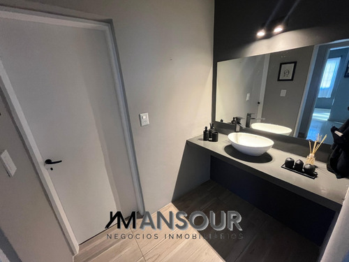 Casa Quinta Excelente Estado Sobre 1500m2 - Paso Del Rey