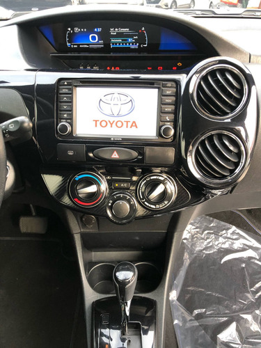 Toyota Etios 1.5 Platinum 16v Flex 4p Automático