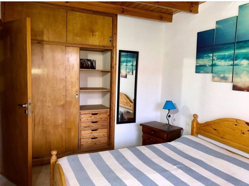 Imagen 5 de 8 de Dos Duplex A Una Cuadra Del Mar !!