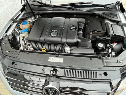 Volkswagen Passat 2.5 Highline L5 P Nave At