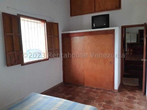Juan Carlos González. Renta House Carabobo Vende Casa Las Morochas 1 San Diego Mls #25-15801 Rah/jcg.