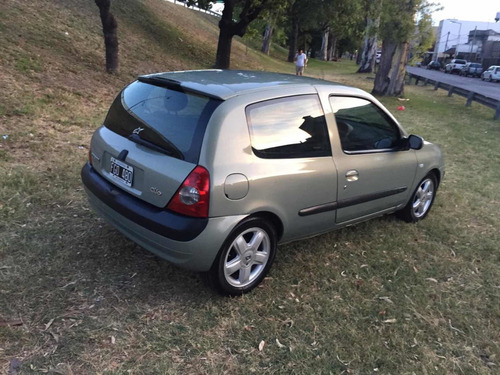 Renault Clio 1.6 Dynamique 2005