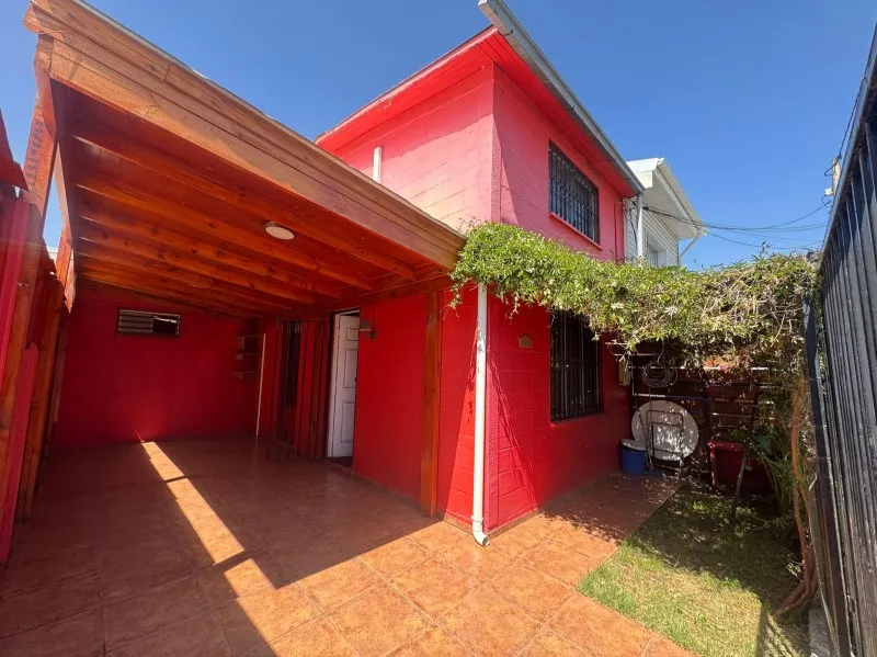 Imagen 1 de 16 de Amplia Casa En Venta/ Avenida San Carlos /puente Alto