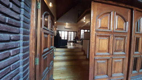 Casa En Venta - 3 Dormitorios 5 Baños 1 Cochera - 335mts2 - Villa Urquiza