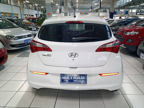 Imagem 7 de 10 de Hyundai Hb20 1.0 Comfort 12v Flex 4p Manual