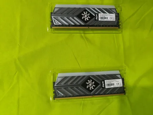 Memoria Ram Ddr4 Xpg Spectrix D41 2 X 8gb 3000mhz (Usado)