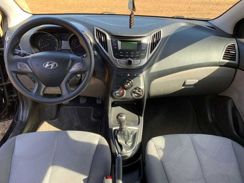 Imagem 7 de 8 de Hyundai Hb20s 1.0 M Comfort 2015