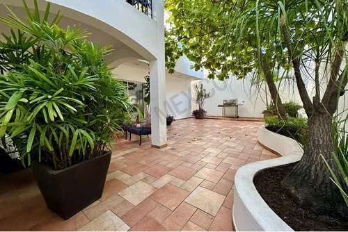 Elegancia Y Comodidad En Lomas Del Bosque