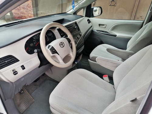 Imagen 7 de 14 de Toyota Sienna 2014 3.5 Le V6/ At