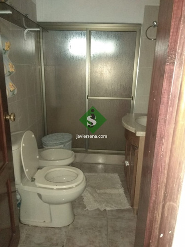 Venta Y Alquiler De Casa En Pinares, 4 Dormitrorios, 3 Baños, Piscina, Buen Lugar.- Ref: 168100