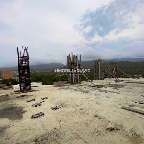 Edificio En Venta Ubicado En La Atlantida Catia La Mar Estado La Guaira Ref 006 - 486