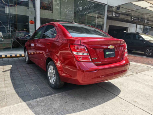 Imagen 3 de 7 de Chevrolet Sonic 2017 4p Lt L4/1.6 Man
