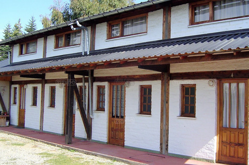 Turístico En Venta Ubicado En Nahuel Malal, Bariloche