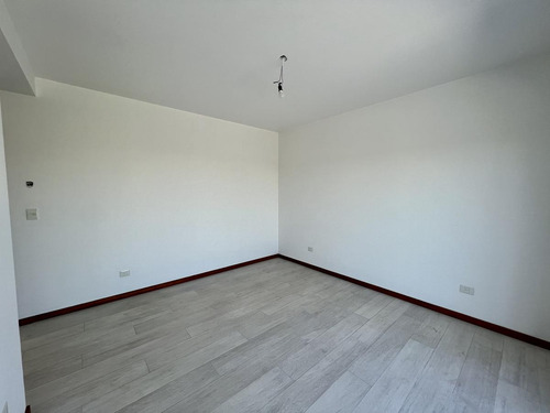 Venta, Casa, El Canton, Barrio Golf, Lote Al 100, 5 Ambientes