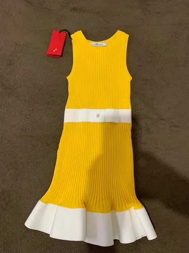 Diez años Ropa Bloquear Vestido Carolina Herrera Nina | MercadoLibre 📦