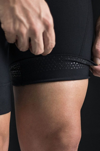 Imagem 4 de 7 de Bermuda Freeforce Masculina Training Gel