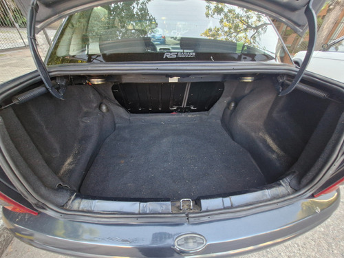 Chevrolet Corsa Classic Corsa Sedán con Aire y dirección