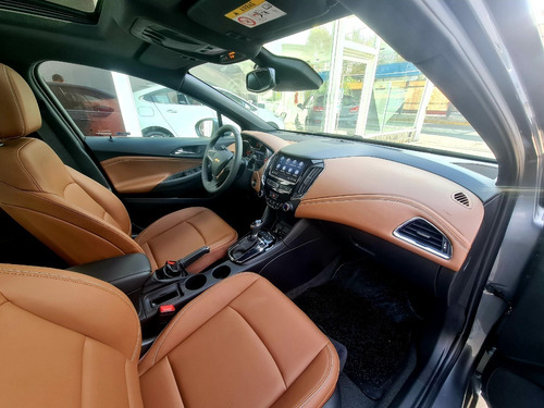 Imagen 13 de 25 de Nuevo Chevrolet Cruze 5 Premier 2023 Automatico 0km Smar1
