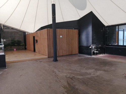 Imagen 4 de 9 de Local Comercial De 286 Mts En Roof Plaza Comercial.