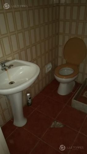 Apartamento - Cordón Mono De 40m², Division, Gc: Aprox 2900$ Porteria 24hs