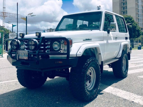 Imagen 4 de 9 de Toyota Macho Lx 2004 4x4 Sincrónico