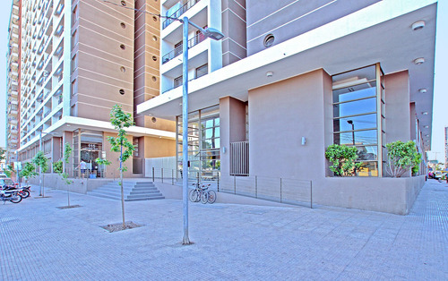 Imagen 9 de 14 de Edificio Nicasio Retamales (1 Est. 1 Bod.)- Vista Oriente