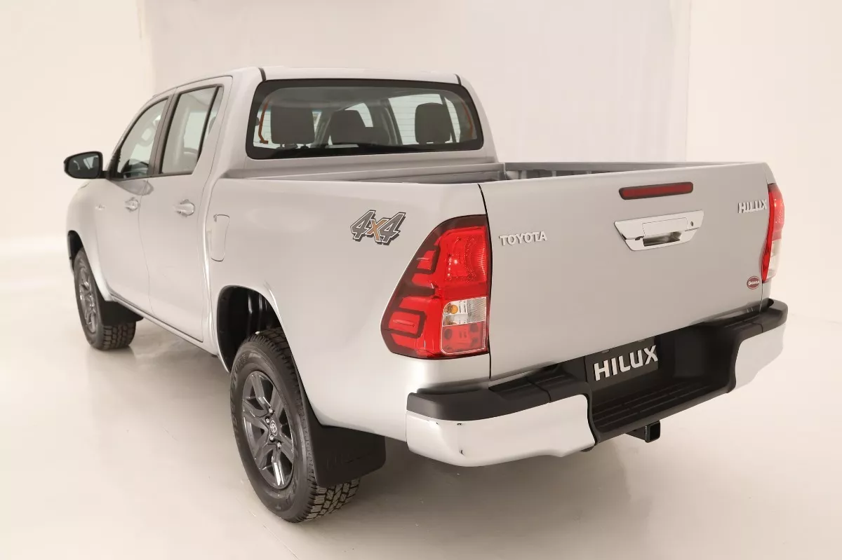 Toyota Hilux 2.4 Cd Sr 150cv 4x2