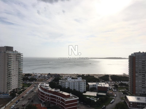 Hermoso Departamento En Alquiler.- Ref: 2528