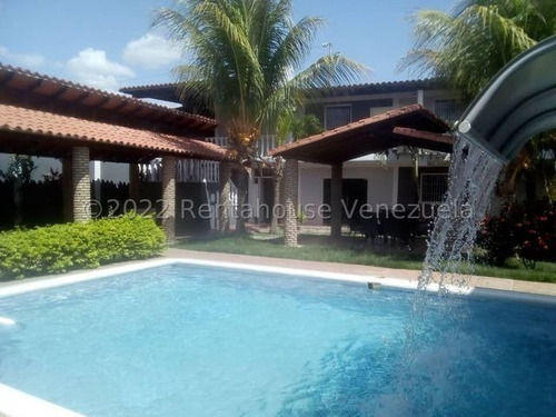 Imagen 24 de 30 de Casas Venta El Placer Quinta Con Acabados De Lujo Totalmente Equiipada En Cabudare Laraa