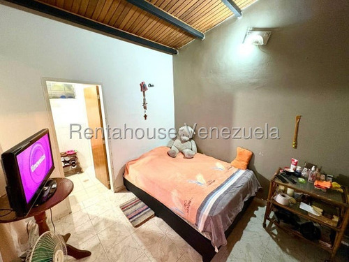 Maria Luisa Vende Bella Casa En Cabudare La Piedad, 25 24573