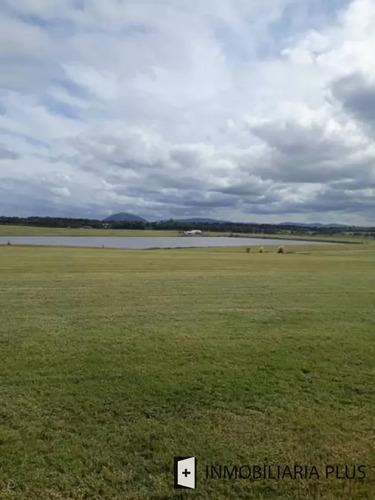 Venta De Terreno Con Financiación En La Laguna De Los Cisnes Punta Del Este C911