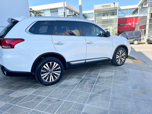 Imagen 14 de 15 de Mitsubishi Outlander 2020 2.4 Gls 169cv