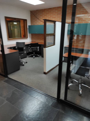 Imagen 6 de 9 de Oficinas En Alquiler