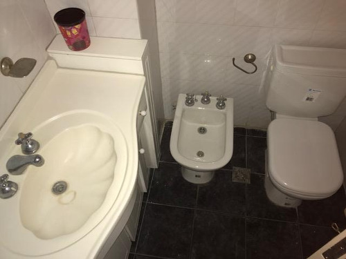 Imagen 9 de 11 de Departamento En Alquiler 2 Amb De 75 Mts2 Sin Cochera - Plaza Mitre