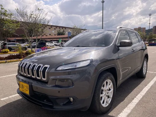 Jeep Cherokee 3.2 Longitude