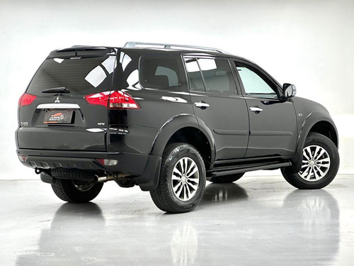 Mitsubishi Pajero 3.2 HPE 4X4 7 LUGARES 16V TURBO INTERCOOLER DIESEL 4P AUTOMÁTICO