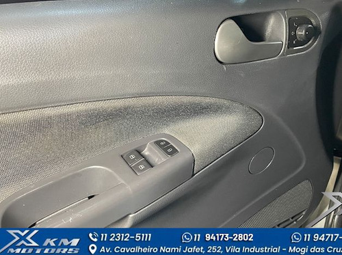 Volkswagen Saveiro Saveiro Trendline 1.6 T.Flex 8V