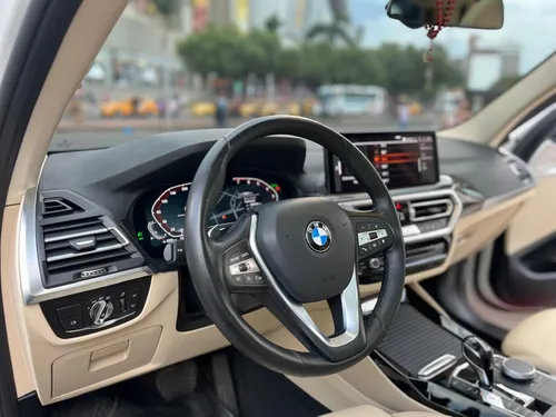 BMW X3 BMW X3 XDRIVE30i 2.0 AT 4X4
