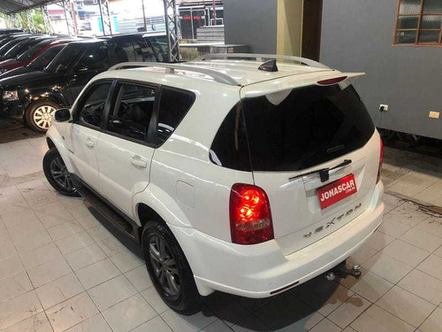 Imagem 6 de 15 de Ssangyong Rexton Ii 270 4x4 Xdi 2.7 4p 2010