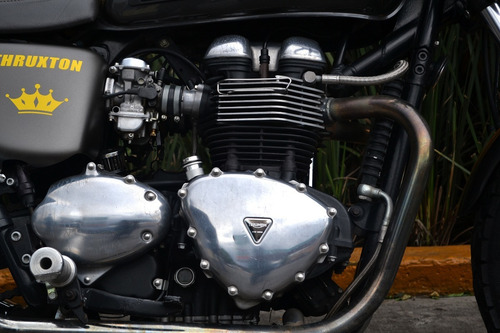 Imagen 3 de 15 de Flamante Triumph Thruxton 900 Emplacada Muy Llamativa