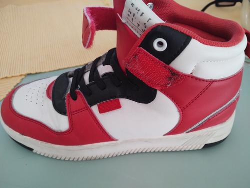 Zapatillas, Tipo Bota , Usadas, Impecables, Listas Para Usar (Usado)