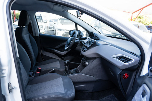 Peugeot 208 ACTIVE 1.6N 208 ACTIVE 1.6N
