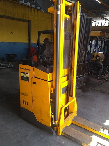 Empilhadeira Jungheinrich Esc 216 - 1.600 Kg