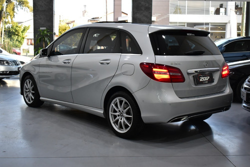 Imagen 4 de 11 de Mercedes Benz Clase B B200 1.6 Edition At 2017 - Car Cash