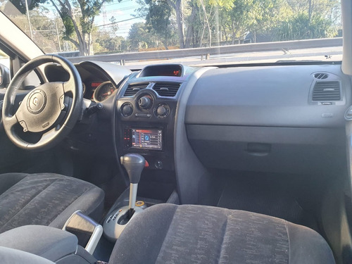 Imagem 6 de 8 de Renault Megane Sedan 2.0 16v (aut) 2008